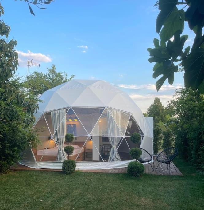 Camping Ellie's Eco Private Glamping And