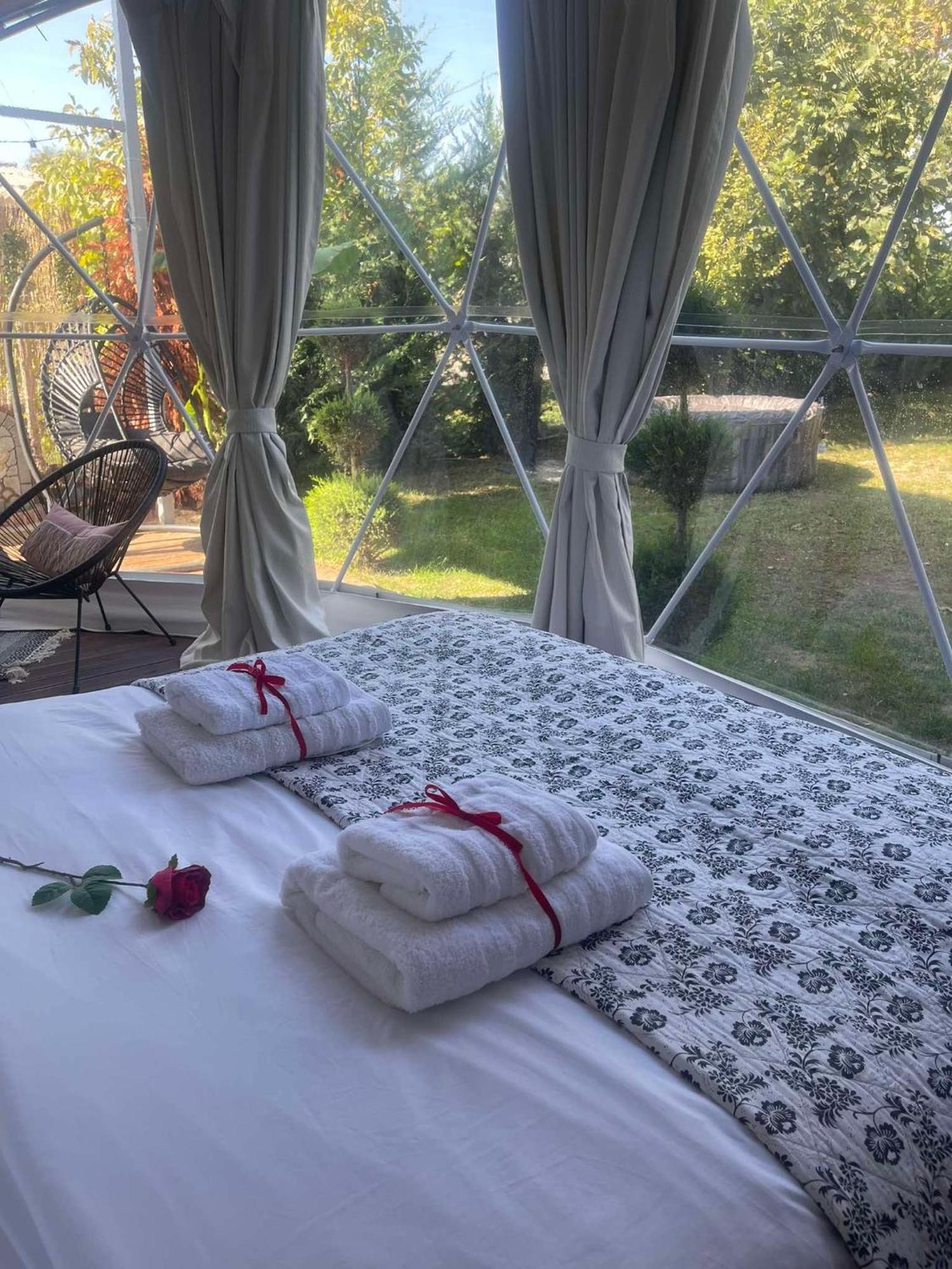 Ellie's Eco Private Glamping And *